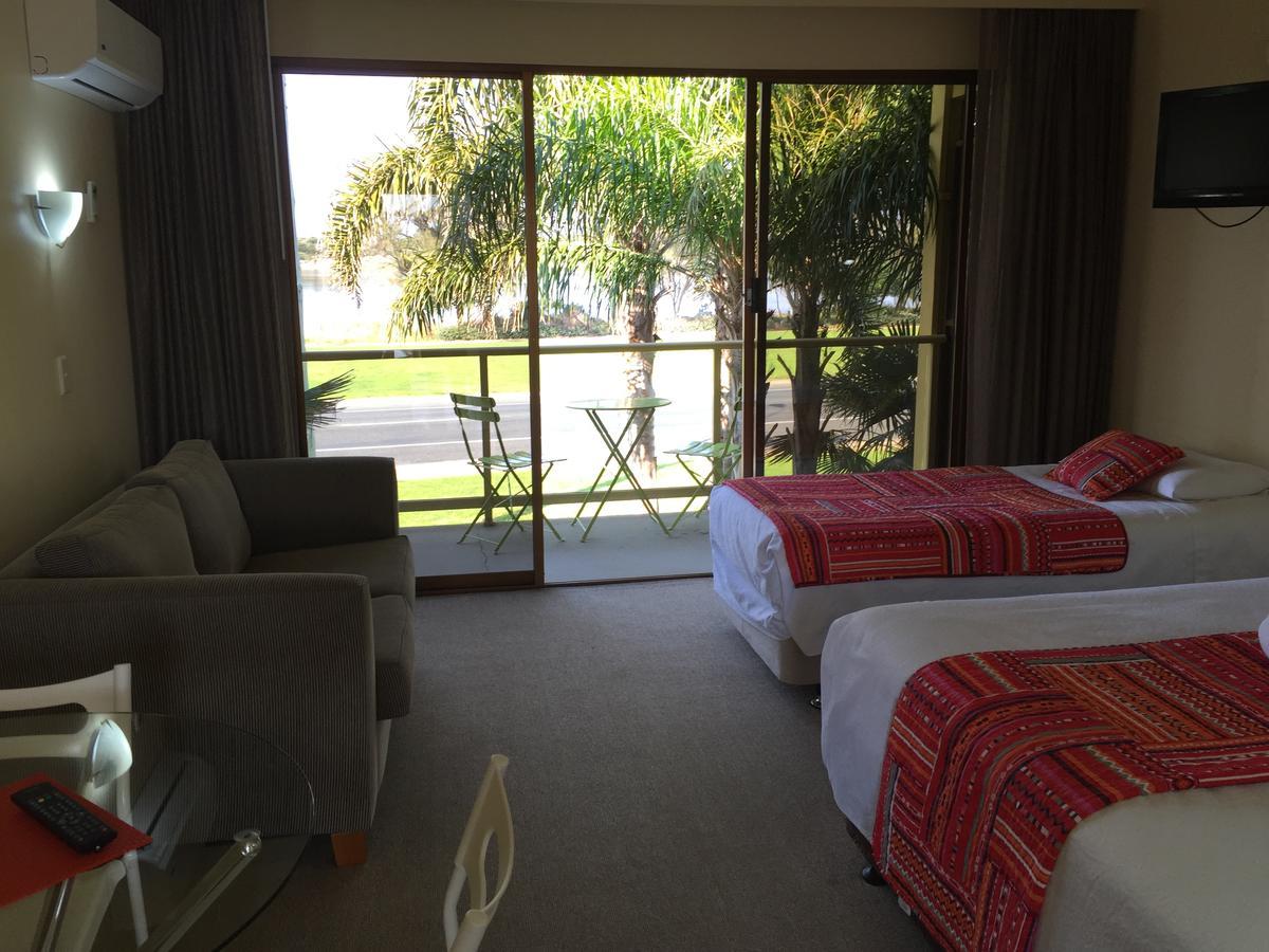 Abel Tasman Waterfront Motel Lakes Entrance Ngoại thất bức ảnh
